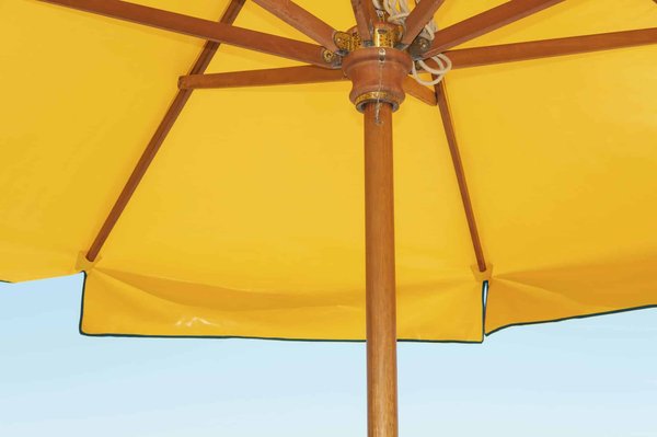 Protégez-vous du soleil avec notre service de location de parasol